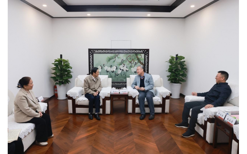 谁言寸草心，报得三春晖  ——圣华曦药业董事长姜维平先生再回母校捐赠设立四川大学化学工程学院圣华曦奖学奖教金